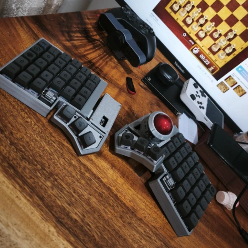 CCK-BALL Trackball Keyboard with Scroll Wheel ZMK Powered Adjustable Angle Ergonomic Design Custom Wireless Split Keyboard