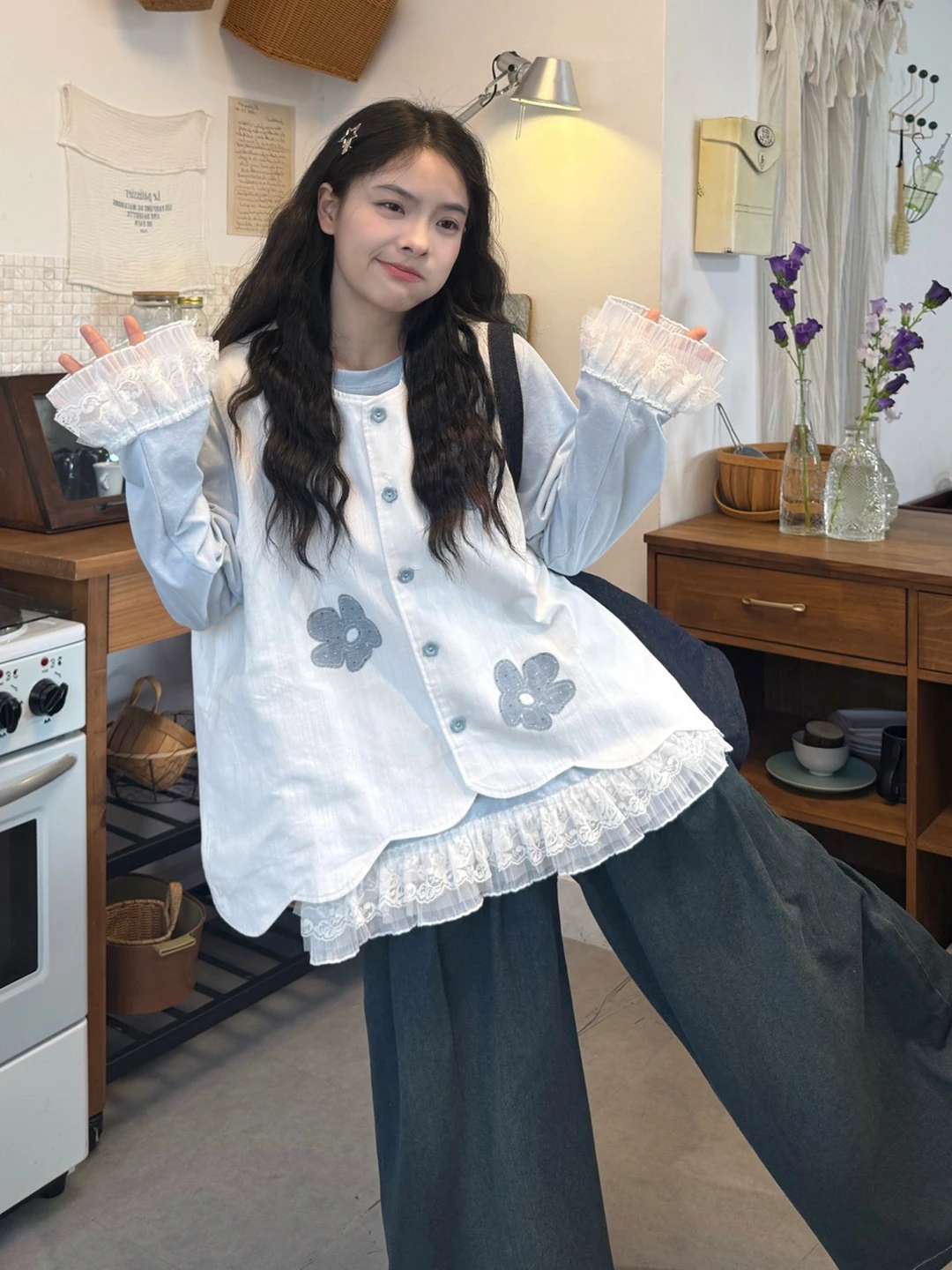 

Милый женский комплект одежды больших размеров: вышитая кружевная лоскутная футболка и брюки, весенний, омолаживающий, корейский стиль, свободный крой