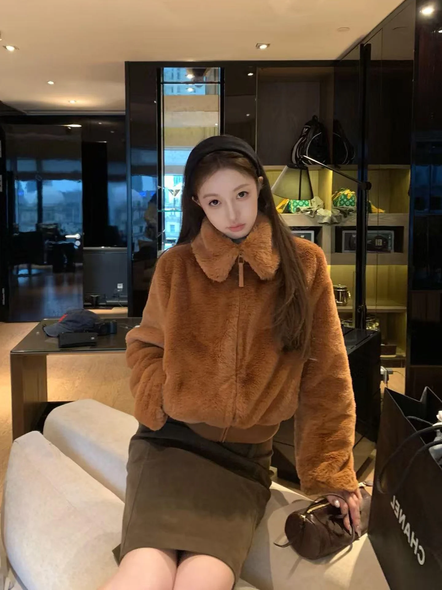 

Eco-Friendly Fur Coat Women's Retro Collar ort Outerwear Slimming Top Stand Fit Luxury Feel Autumn 2025 New Sle