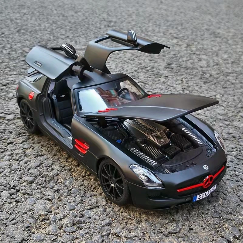 Maisto 1:18 Mercedes Benz SLS AMG Alloy Sports Car Model Diecast Metal Toy Vehicle Car Model Simulation Collection Children Gift