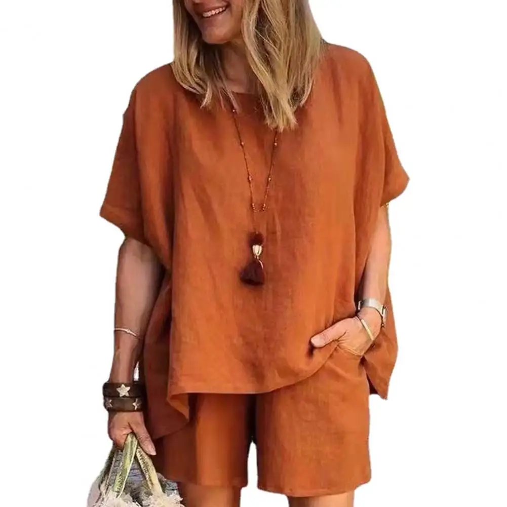 2025 Tuta da donna con scollo tondo a maniche corte Set da due pezzi da donna con top con scollo a O Pantaloncini in vita elastica Morbido e traspirante