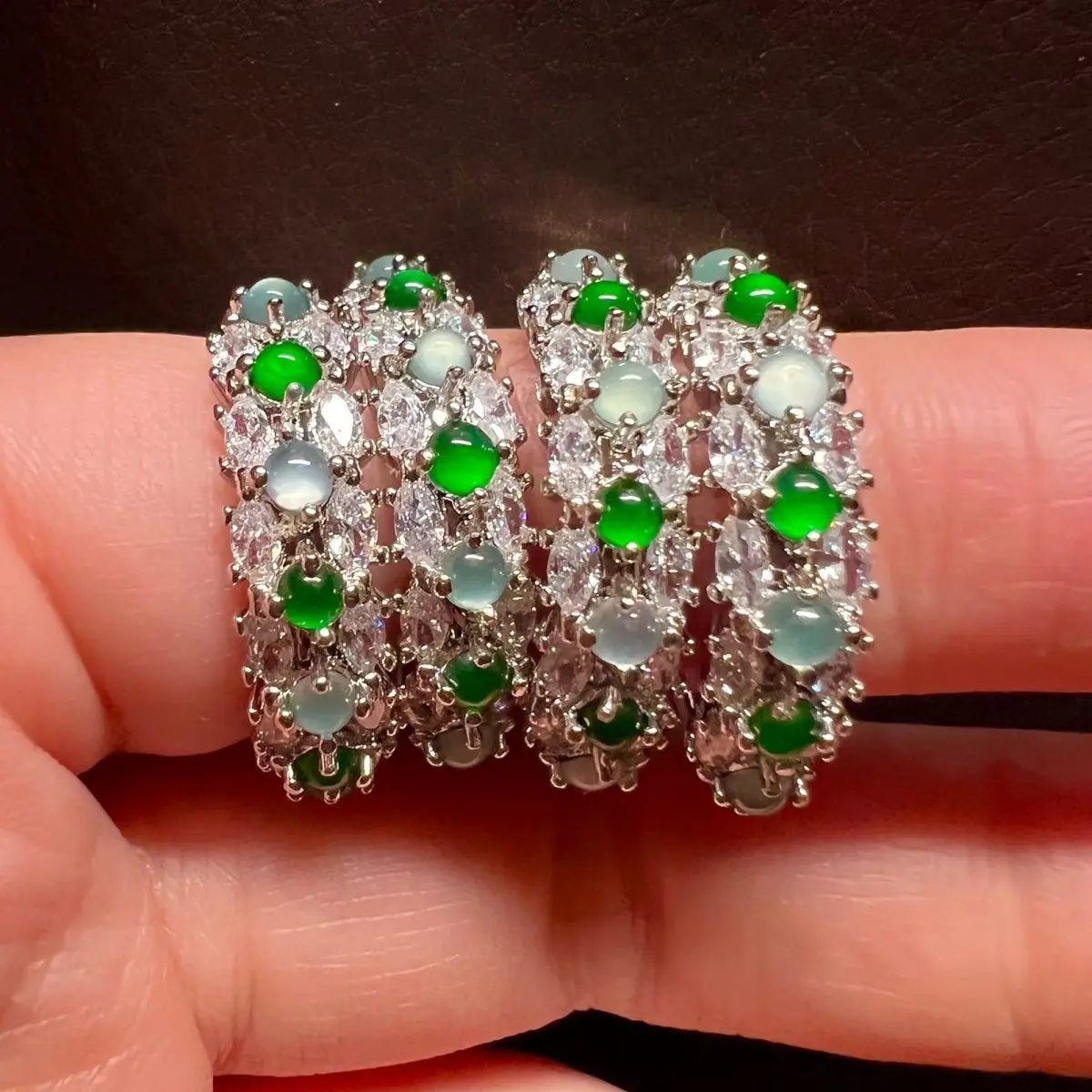 

New natural jadeite A product, ice two-color row ring, inlaid ring adjustment jade of the same high-end women's model