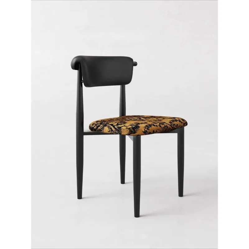 

Two Pieces French Vintage Solid Wood Dining Chair Modern Minimalist Nordic Stool Wabi-Sabi Style Furniture for Dining Room