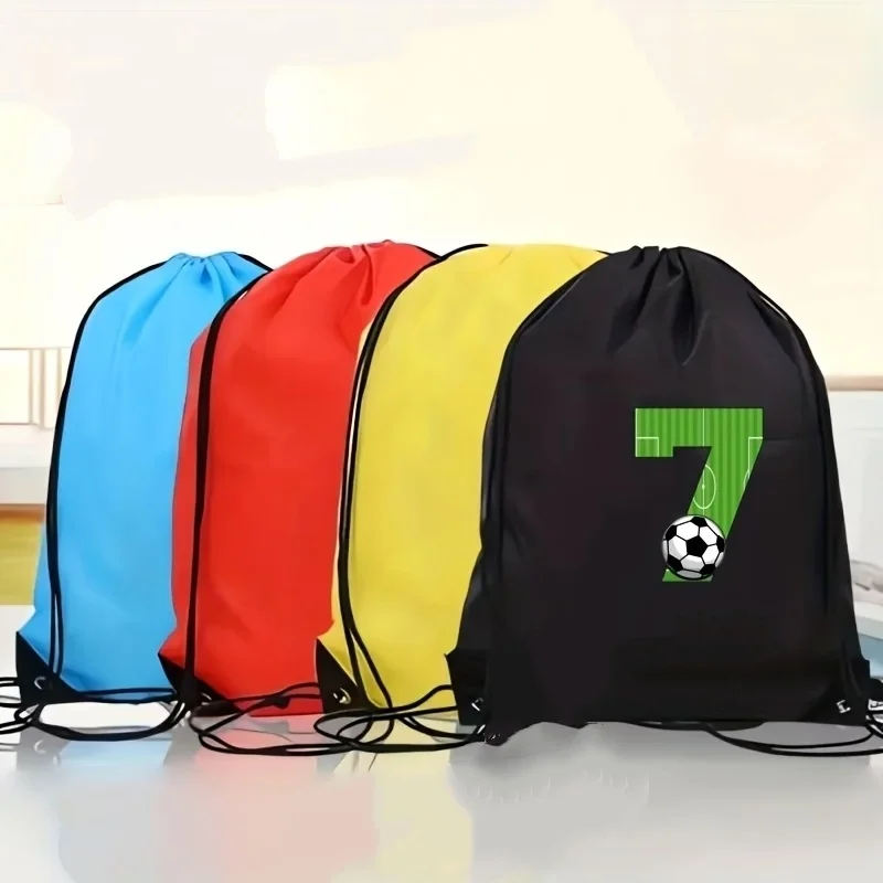 

Повседневный, универсальный и милый (с принтом футбольного номера 7) спортивный рюкзак на шнурке, идеально подходящий для школьного сезона, подходит для использования в повседневной жизни.