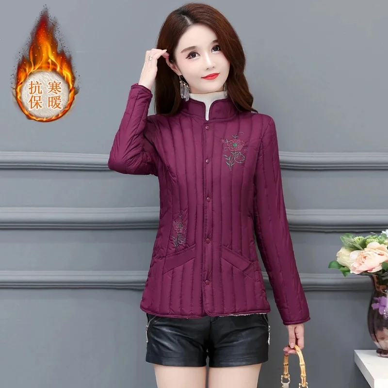패션 자수 다운 코튼 코트 신상 2025 가을 겨울 벨벳 오버코트 중년 노년 여성 코튼 재킷