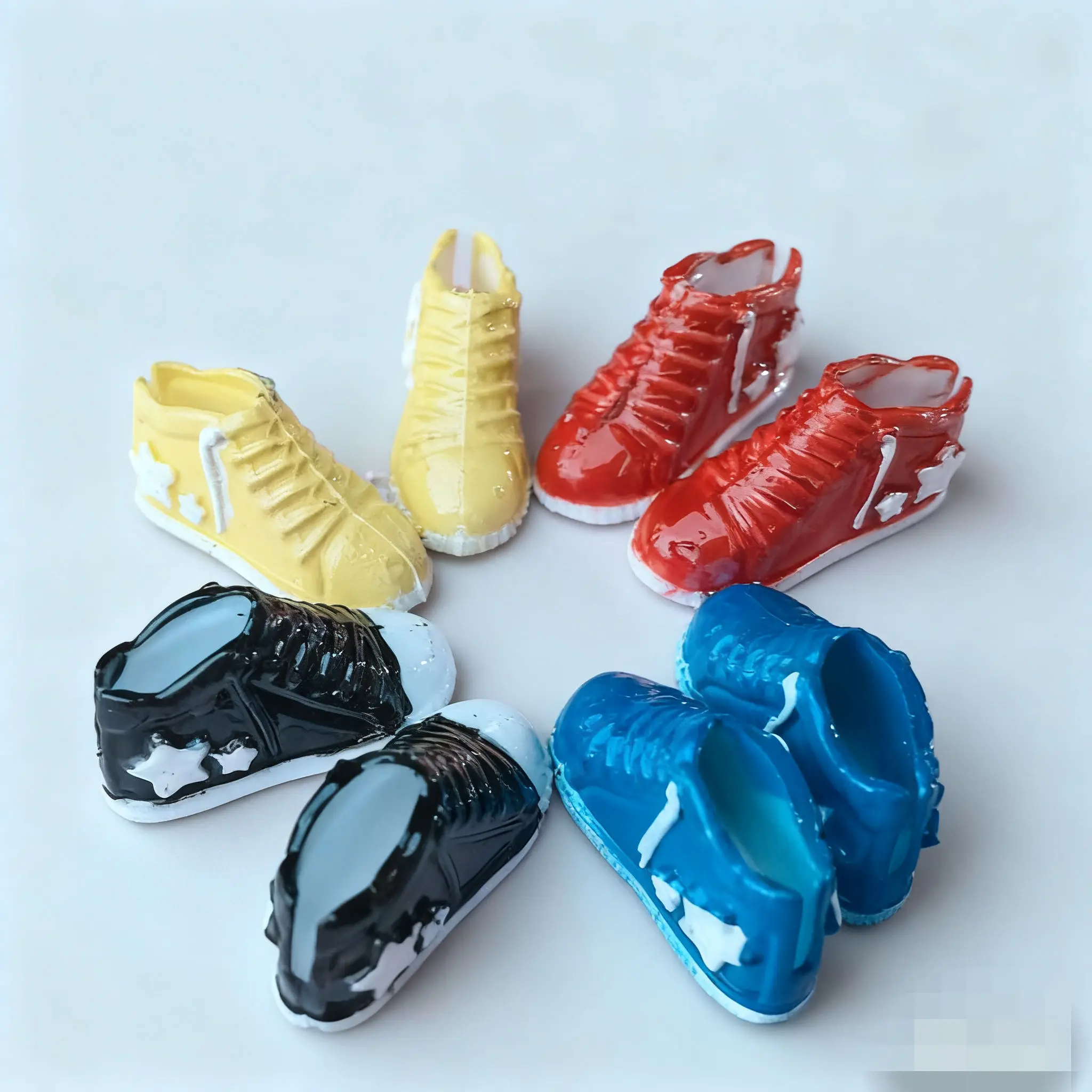 

10 пикселей масштаба 1:12 миниатюрная обувь-аксессуары для кукольного домика пластиковый небольшой орнамент реквизит для фотосъемки модель сцены