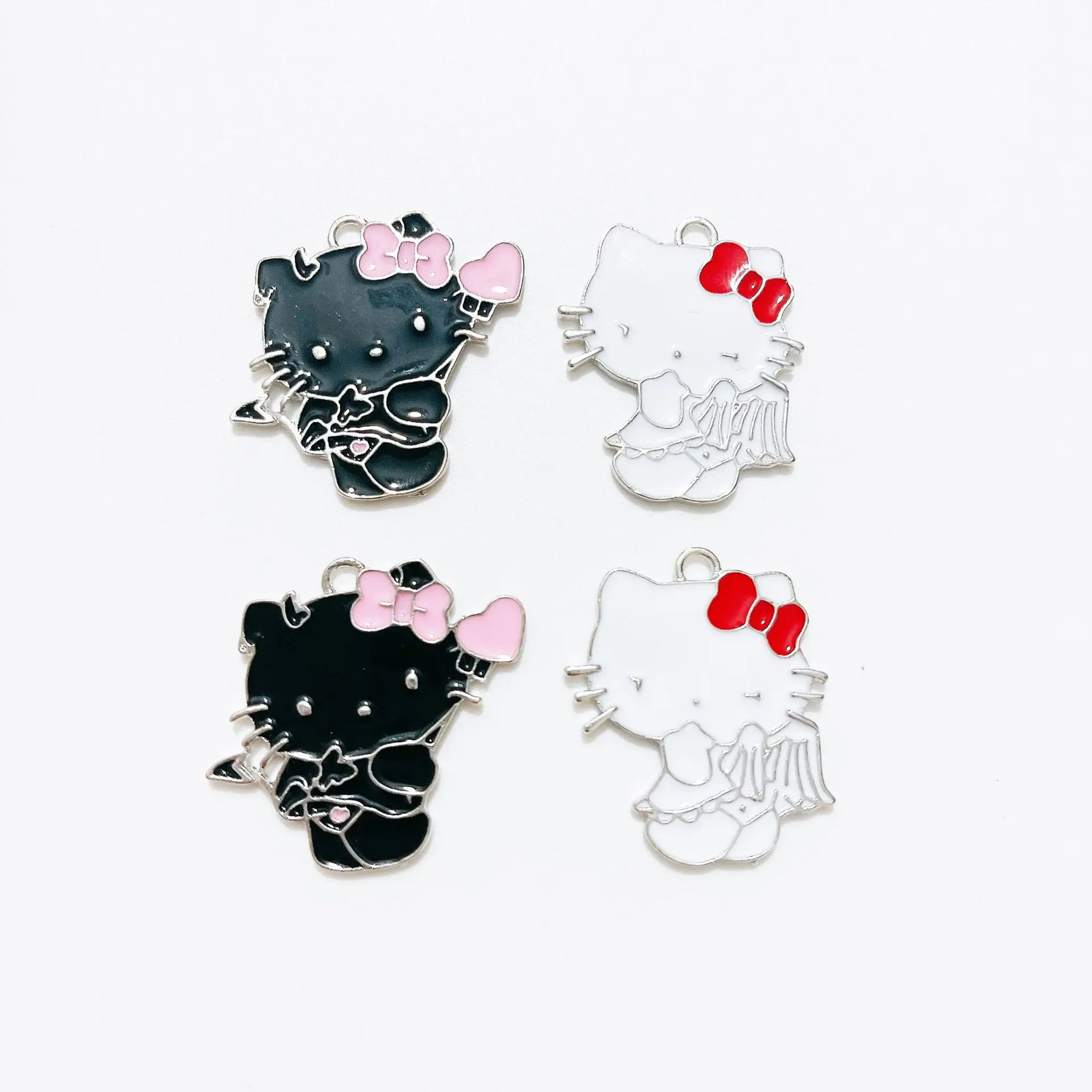 Sanrio Black and White Angel Jewelry Pendant Drop Oil Alloy Pendant Black and White Cat Enamel Sweet Girl Diy Necklace Keychain