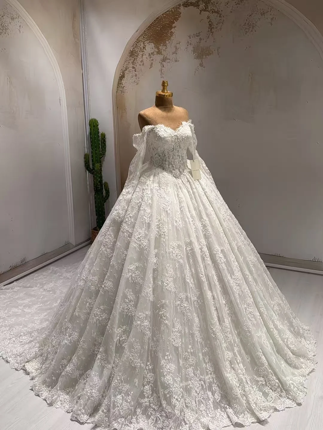 Elegant Lace Long sleeves Wedding Dress Off Shoulder Princess Ball Gown Sweetheart Bridal Dress Long Train Vestido De Novia - AliExpress 320 Elegant Lace Long sleeves Wedding Dress Off Shoulder Princess Ball Gown Sweetheart Bridal Dress Long Train Vestido De Novia - AliExpress 320