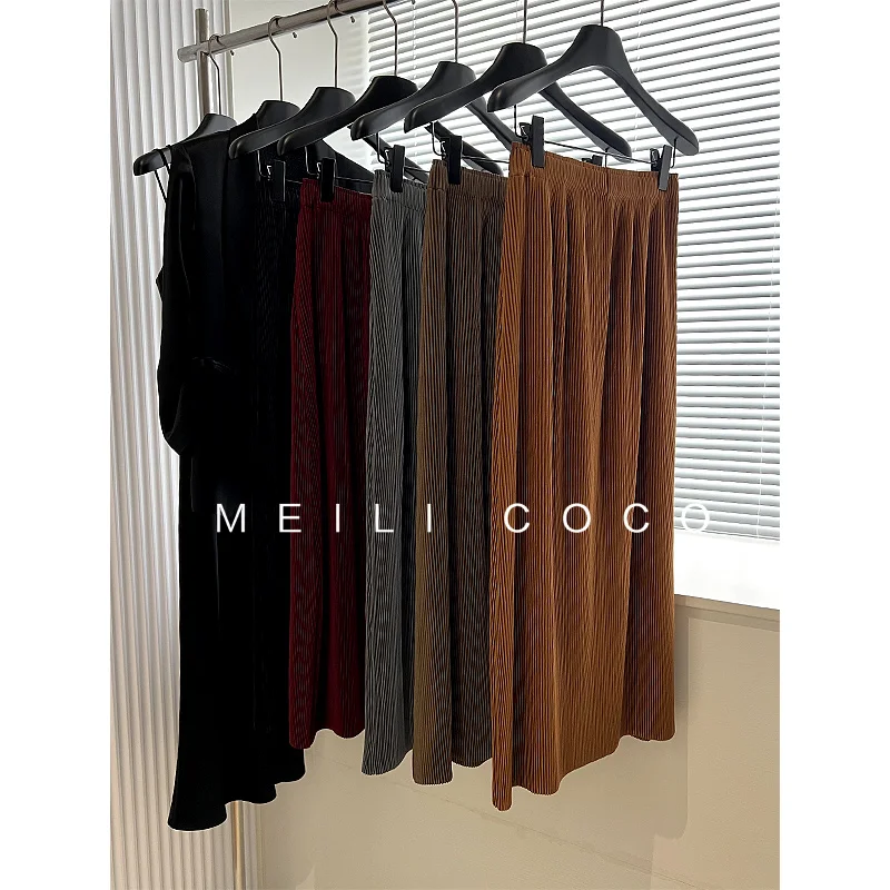 Miyake Fashion Commuter Style Women's Semi-skirt 2024 Autumn New Solid Color Versatile Slim Mid-length Straight Skirt