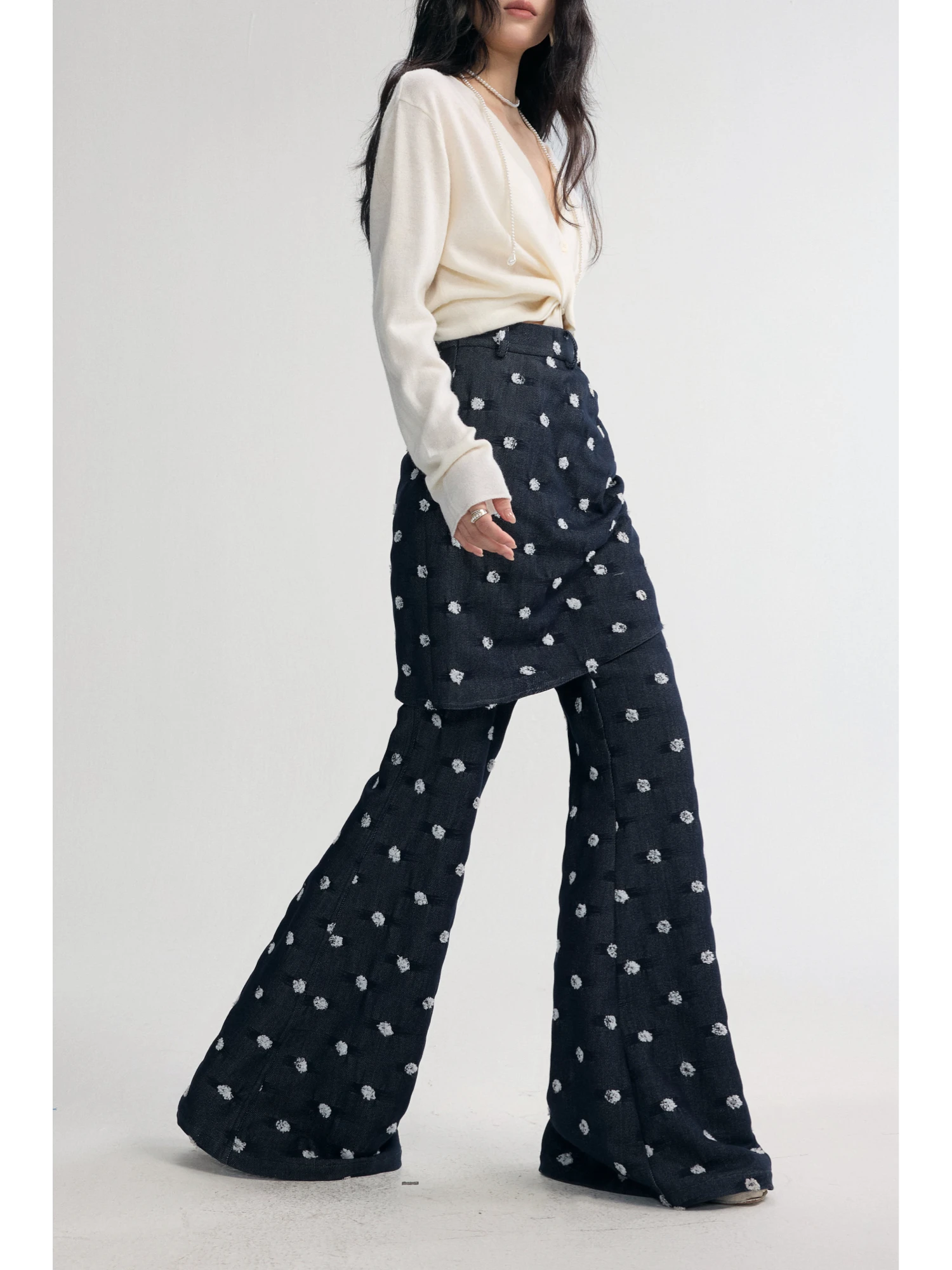 

Модный комплект Owyee: джинсы с широкими штанинами и вышивкой, юбка-шорты, создающие иллюзию длинных ног, из смесового полиэстера