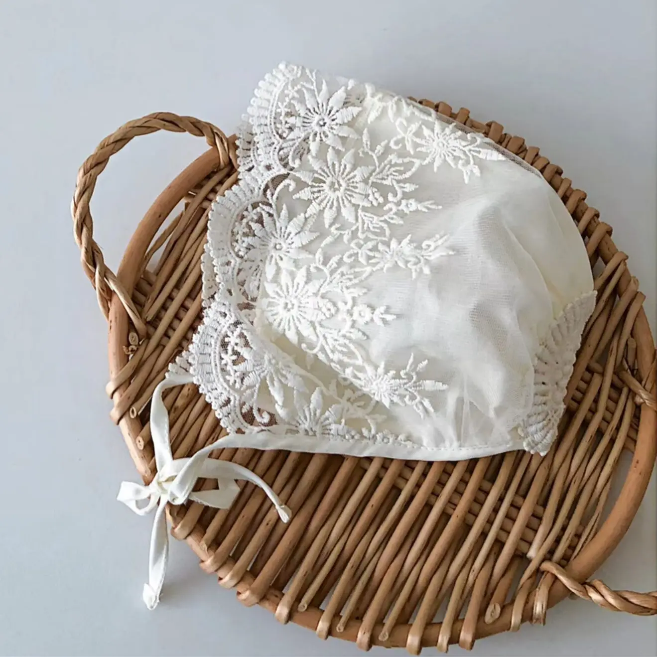 0-2Y Summer Thin Baby Newborn Hat White Lace Embroidery Flower Bonnet Cap for Girls Sweet Style Infant Sun Hat