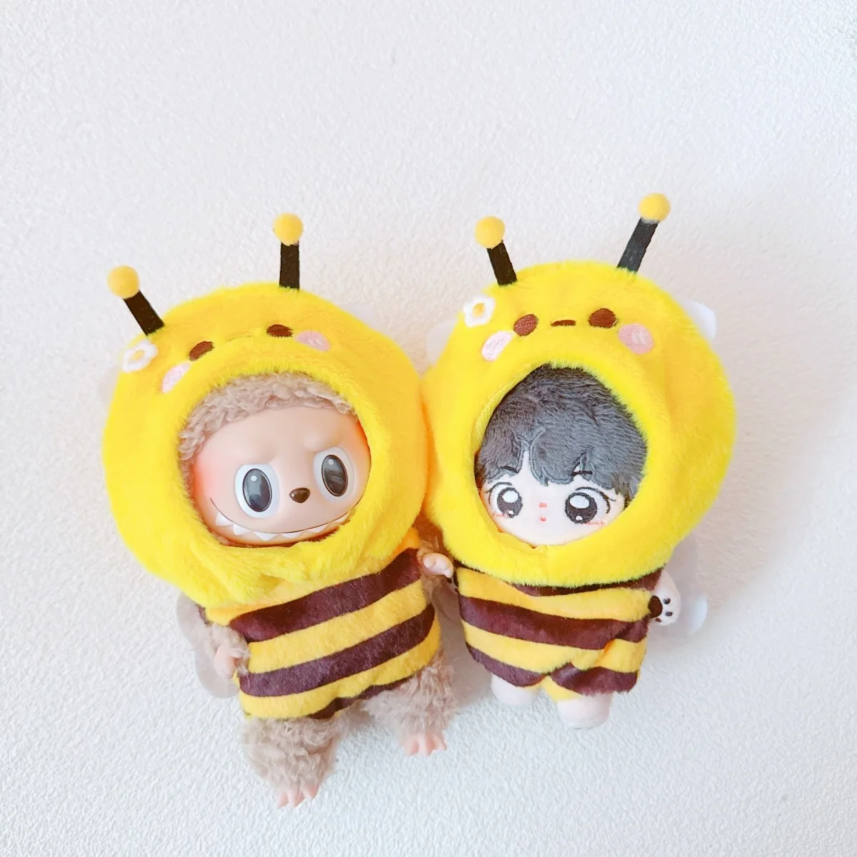 

Cute Mini Plush Doll Clothes Fuzzy Bee Onesie Outfit Accessories For 10cm Idol Cotton Doll As for 17cm Labubu Dolls