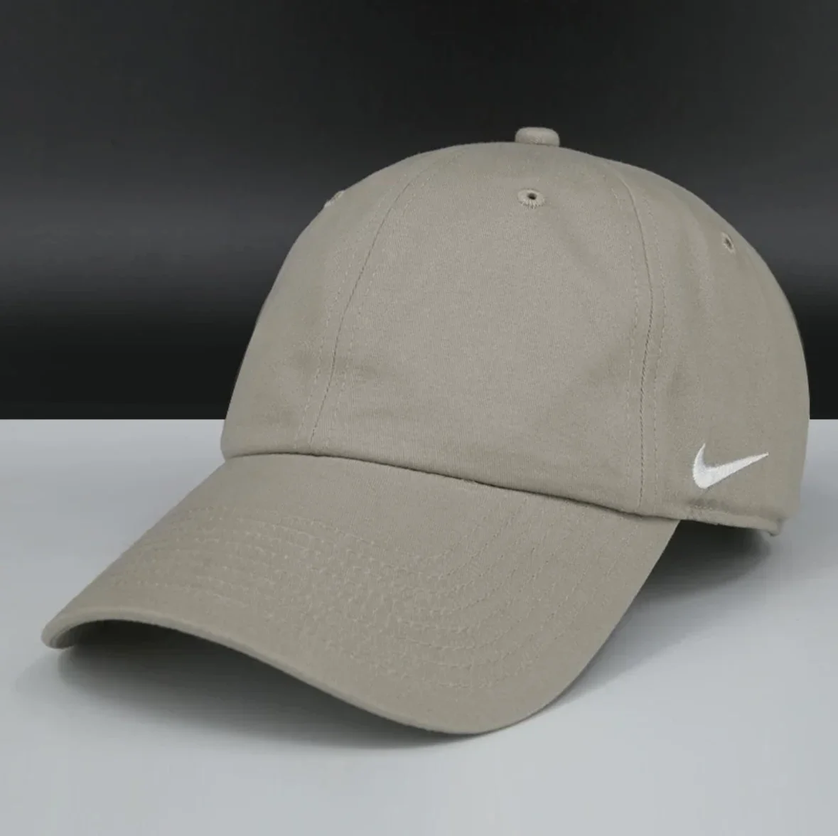 Nike Classic Metal Logo Sports Baseball Cap for Men and Women Couples Suitable for Head Circumference 55-60