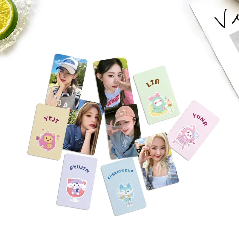 5Pcs/Set KPOP ITZY WDZY Christmas Cartoon Selfie Photocards List Yeji Ryujin Yuna Fahion Postcards Member Lomo Cards Fans Gifts