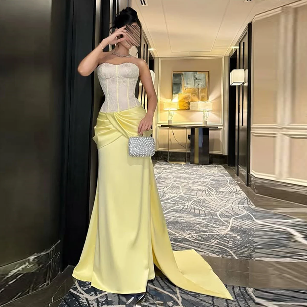 

Eleagnt Lace Sweetheart White And Yellow Evening Gowns Ruched Satin Floor Length Prom Dress Sweep Train Formal Party Dress