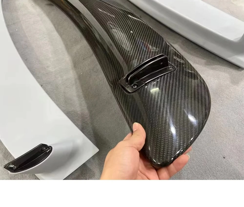 GT63 الأصلي الجناح الخلفي الذيل الجناح الجديد الخارجي ترقية البلاستيك أو الكربون الجاف الخلفي المفسد استبدال سقف الذيل المفسد الجناح