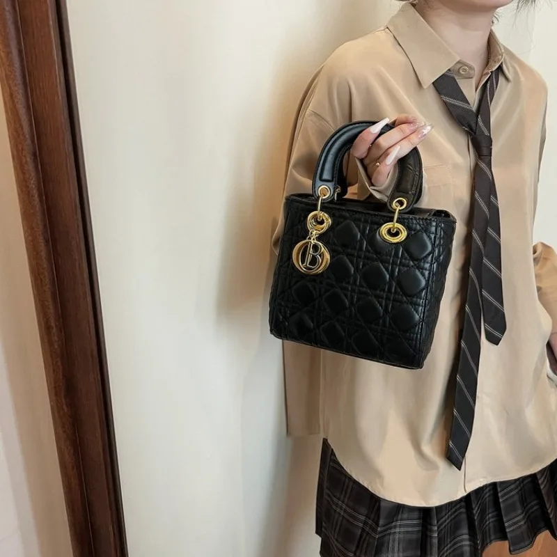 

Durable Shoulder Bag Practical Travel Commuting Trendy Presbyopic Printing Exquisite Underarm New Model 2025