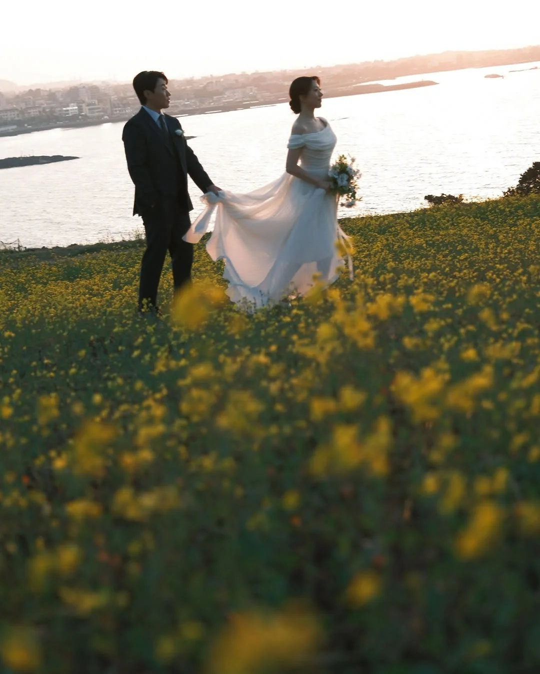 MODX Elegant Scoop A-line Wedding Dresses Off Shoulder Pleat 웨딩드레스  Korea Photoshoot Floor-Length Customised Bride Gowns 20