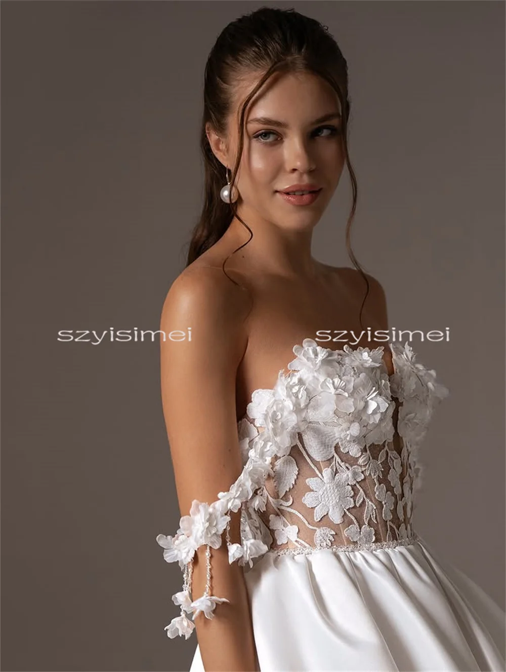 Vestido de novia con apliques de encaje y escote en forma de corazón, vestido de fiesta sin mangas Sexy para mujer, Mini vestidos de novia de línea A 2026