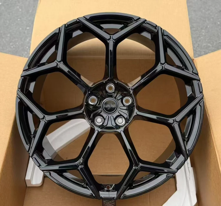 

22 23-inch forged rims for Lamborghini URUS High quality custom forged wheels