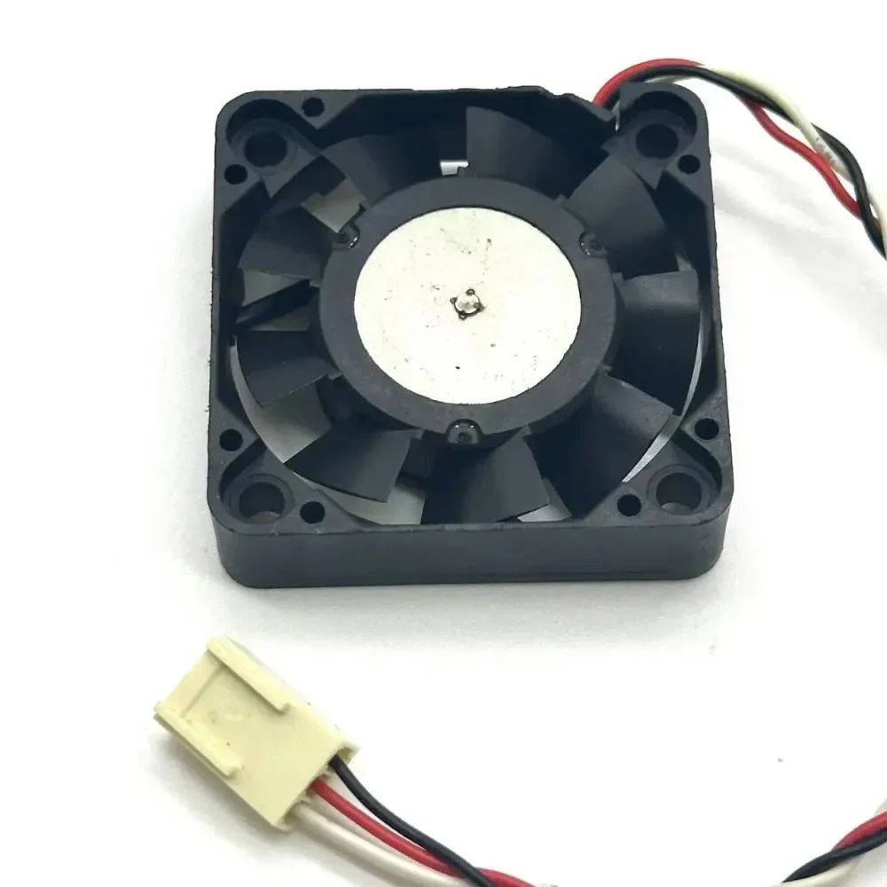 NMB-MAT 1604KL-04W-B39 B22 DC 12V 0.09A 40x40x10mm 3-Wire Cooling Fan