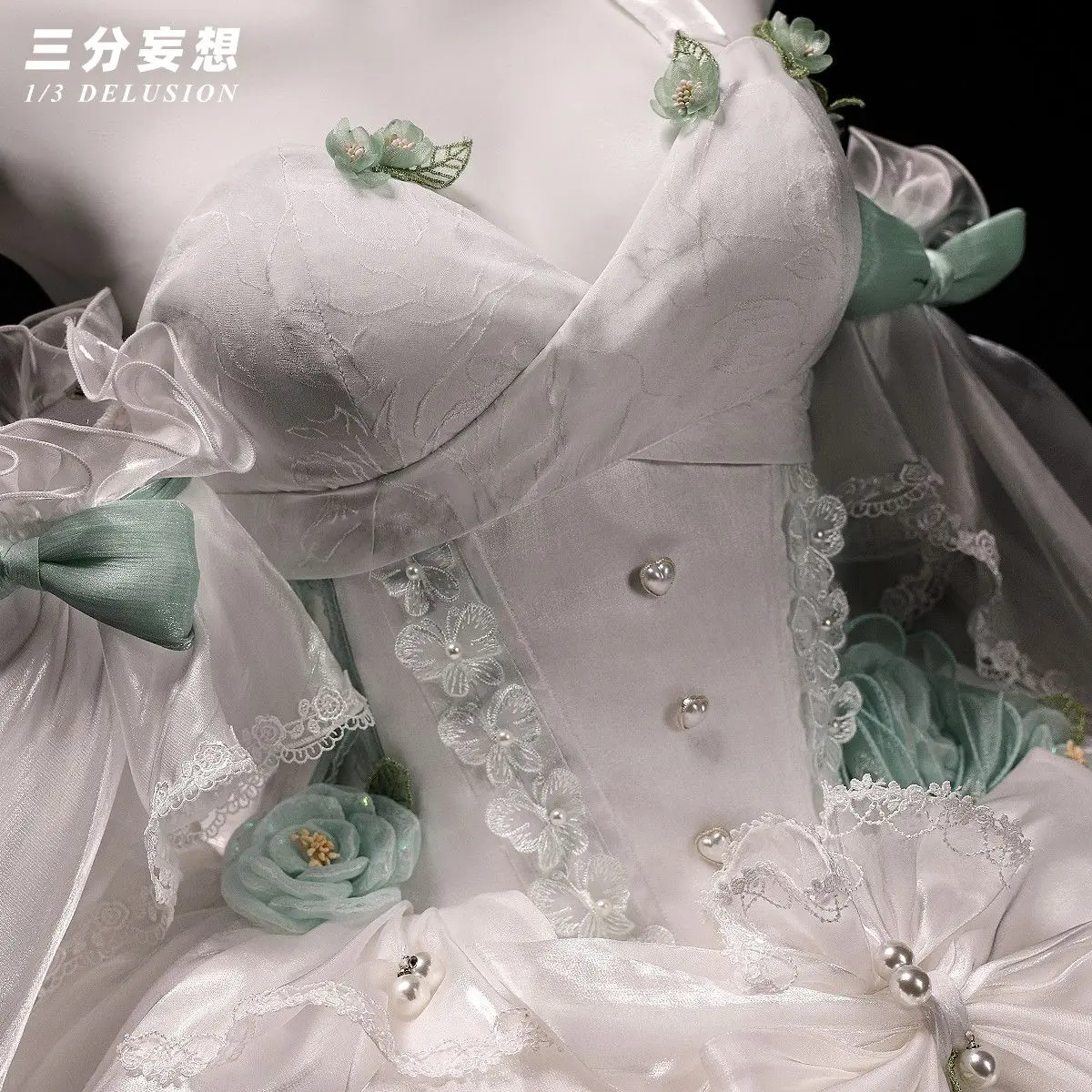 [Three-point Delusion]Genshin Impact Cosplay Costume Lynette Angelic Courtyard Costume Cosplay Fan-made Game Costume Female view 4