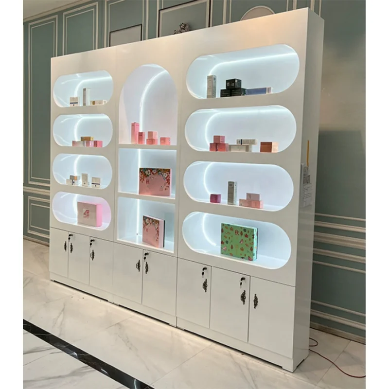 custom.متجر مستحضرات التجميل التصميم الداخلي الأبيض نمط تصميم الخشب رف شاشة العناية بالبشرة متجر جديد صالونات التجميل ديكور المتجر