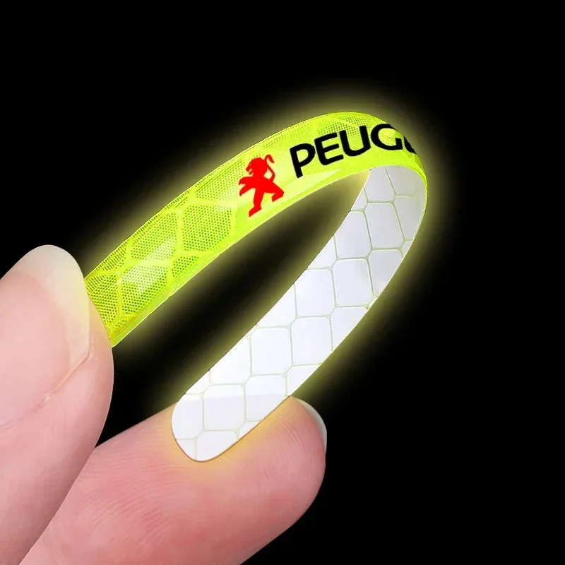 Car Wheel Hub Reflective Sticker Night Reflective Safety Decoration Strip for Peugeot 108 406 407 408 206 207 Wheel Center Caps