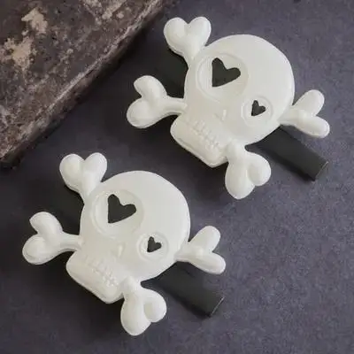 

2Pcs Skull Hair Clip Hairpin for Halloween Costume Punk Style Hair Accessory Barrette Women Party Cosplay
