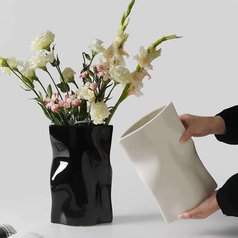 Creative niche pleated ceramic vase ornament, living room desktop