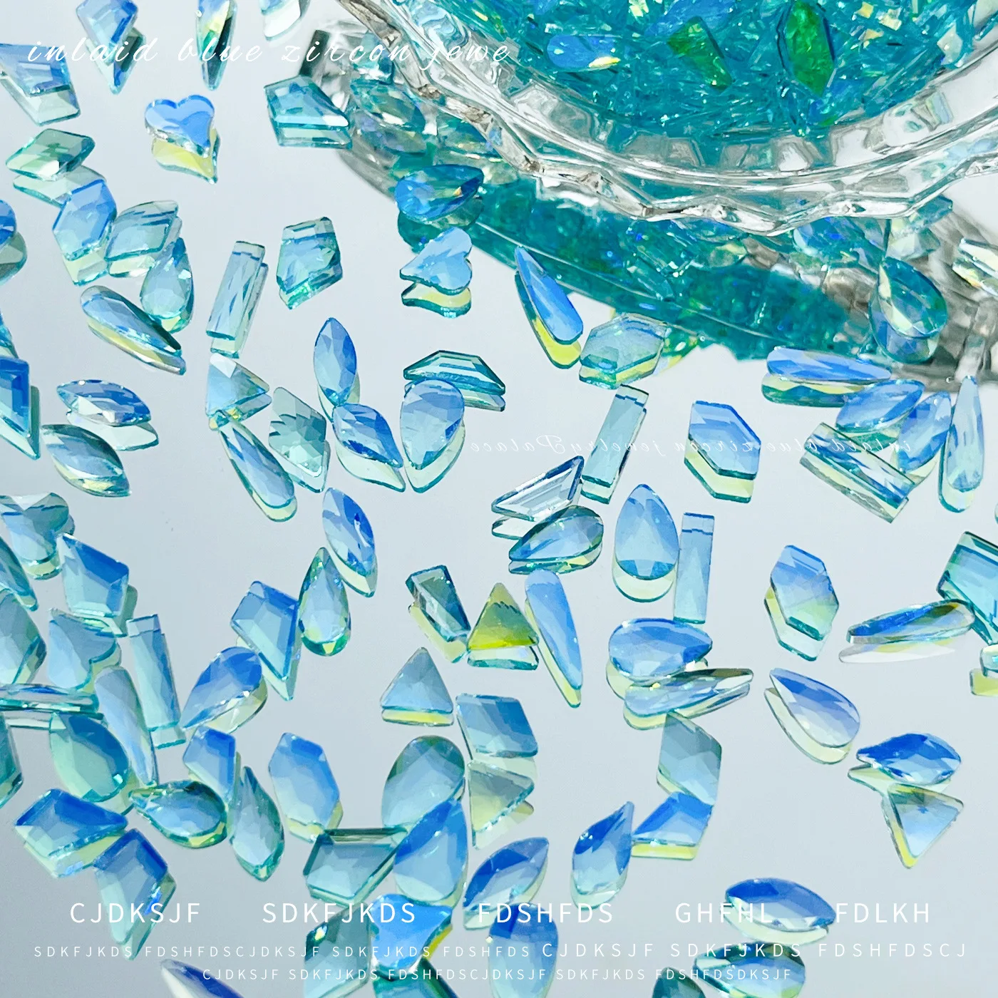반짝 이는 얼음 투명한 플랫 바닥 불규칙한 지르콘 기하학 블루 그린 라인 석 하트 네일 아트 장식 액세서리 도구