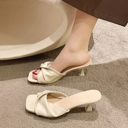 2024 damskie nowe luksusowe sandały buty letnie buty na średnim obcasie Chunky Casual Designer Dress czółenka Slingback muły buty Zapatos Ladies