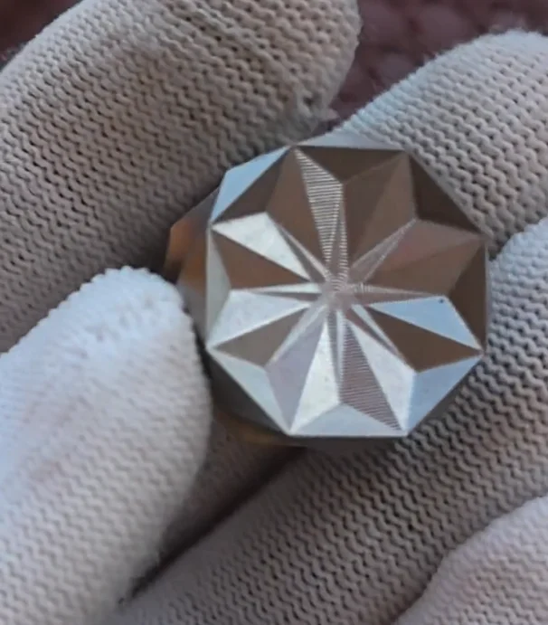 Used EDC Bingling button CD pattern titanium button 24.2 * 13mm fidget spinner metal decompression toy