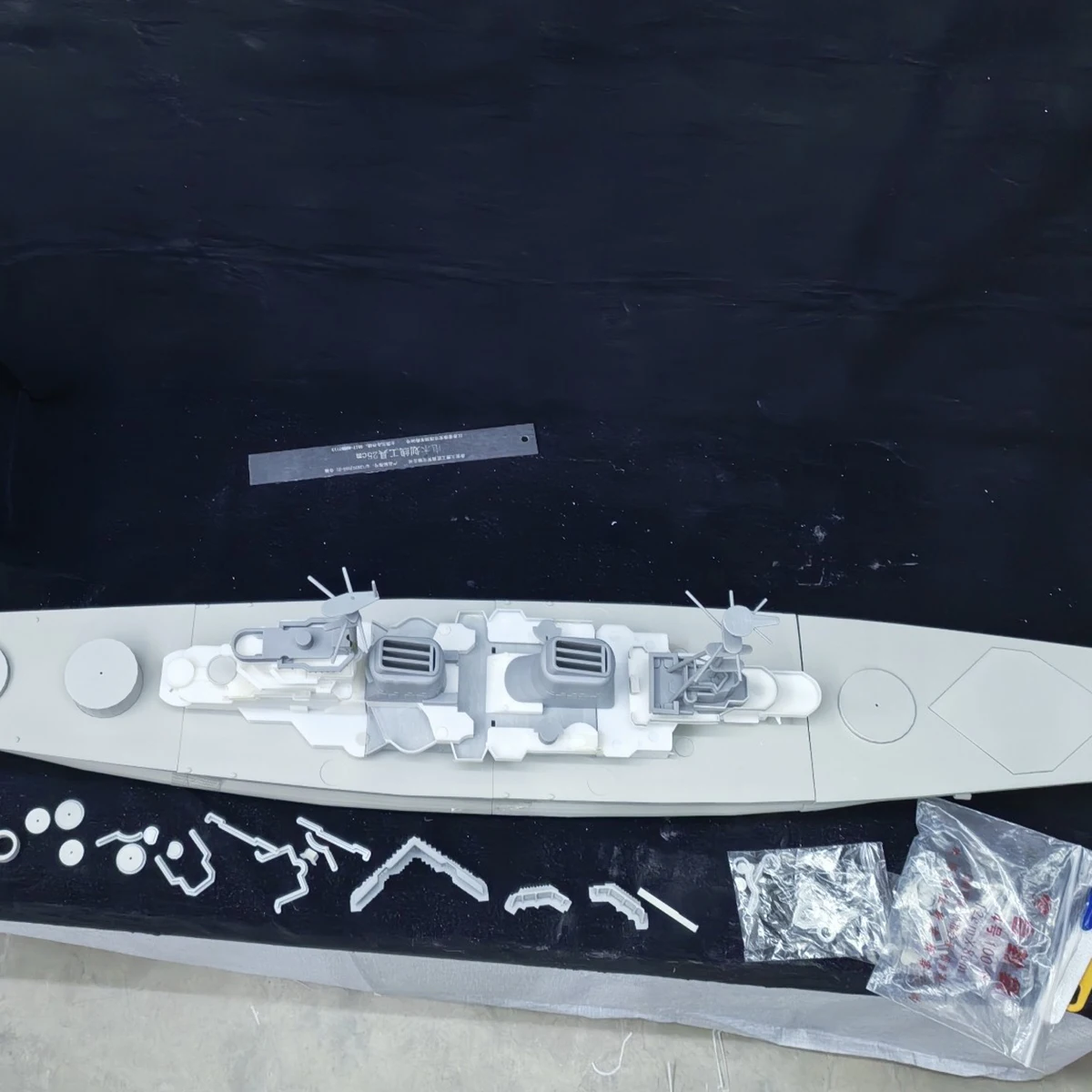 1/200 rc navio 136cm stalingrado classe batalhacruiser navio de controle remoto luz-cura detalhe impressão rc navio modelo kit brinquedo adulto