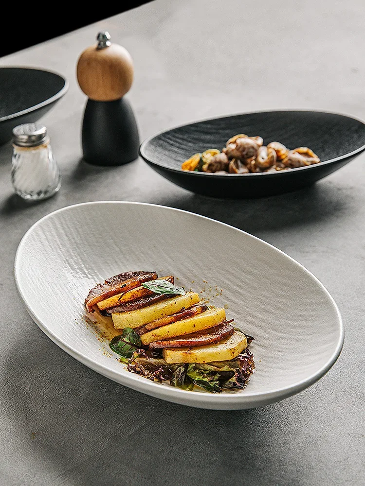 Elegant Ceramic Oval Bowl Salad Plate Boat Shape Fish Plate Restaurant High End Cutlery Pasta Bowl Dining Utensils Bowl