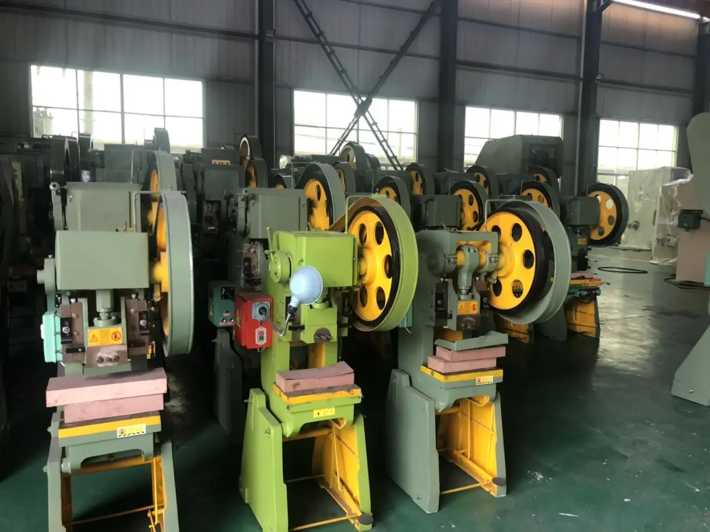 J23 series open inclined press J23-63 small pneumatic punch press new