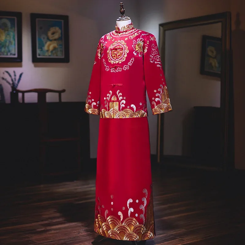 

2022 New Traditional Chinese Wedding Long Gown Robe Bridegroom Wedding Dress Vintage Oriental Men Tang Suits Marriage Clothing