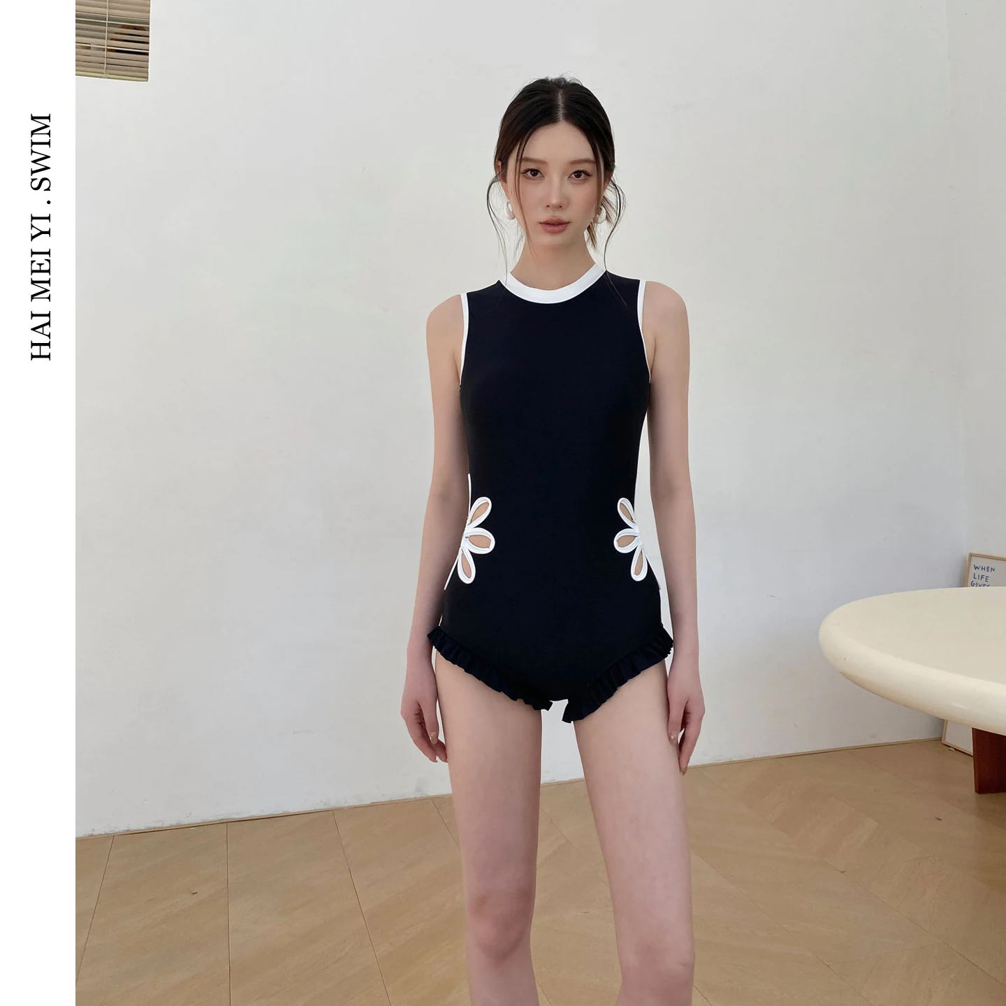

Simple Style Conservatice Women's One-Piece Swimsuit Cover-Up Slimming Hot Spring Vacation Swimming Suit by Hai Mei