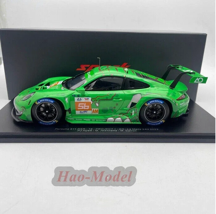 Spark 1/18 สําหรับปอร์เช่ 911 RSR 2023 Le Mans 56 #   โลหะผสมรุ่นรถDiecastจําลองของขวัญวันเกิดงานอดิเรกจอแสดงผลเครื่องประดับสีเขียว