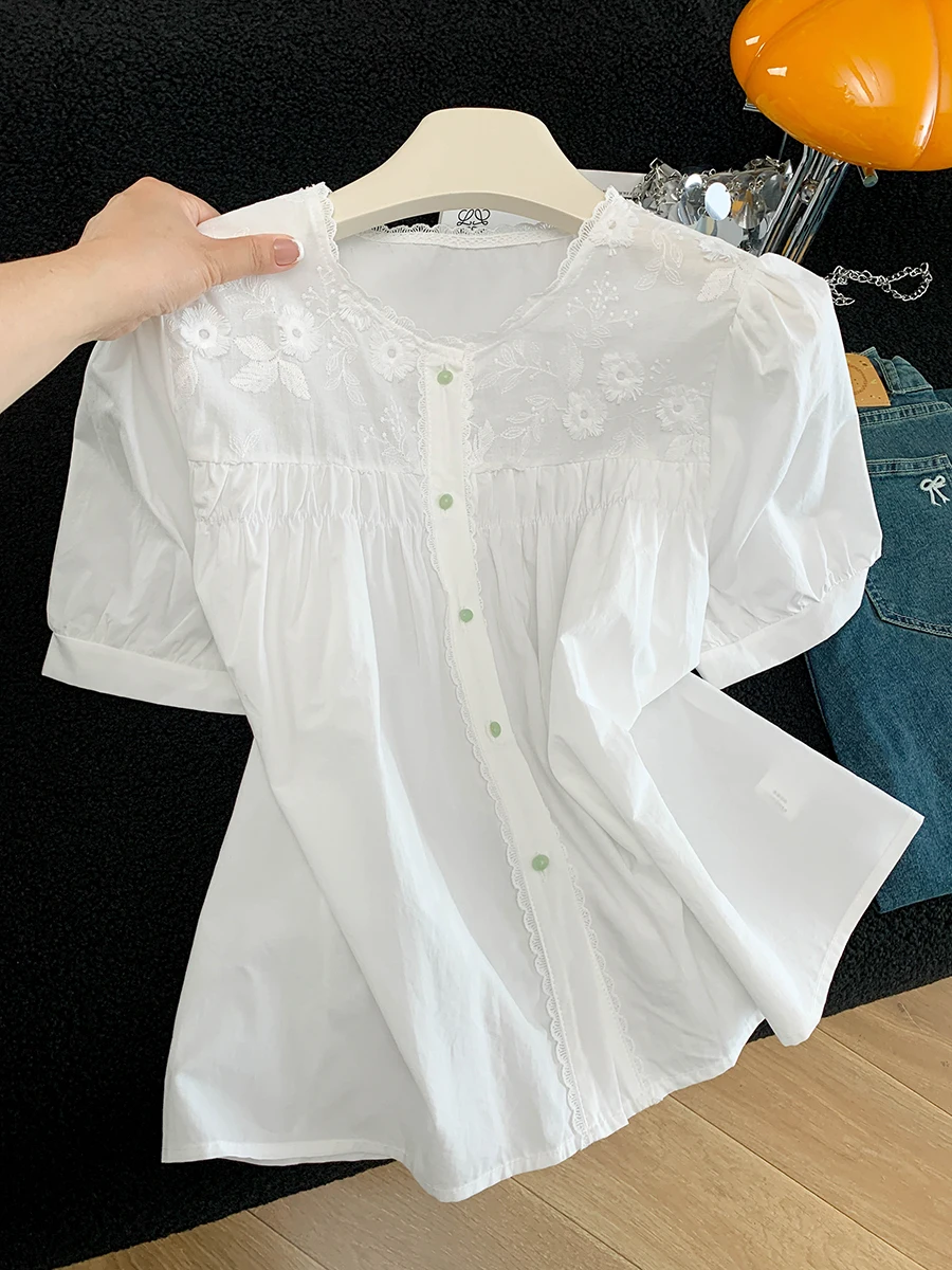 

Versatile Lace Embroidery Bubble Sleeve White Shirt Women Summer 2026 New Loose Slimming Top Fashionable Design Casual Wear