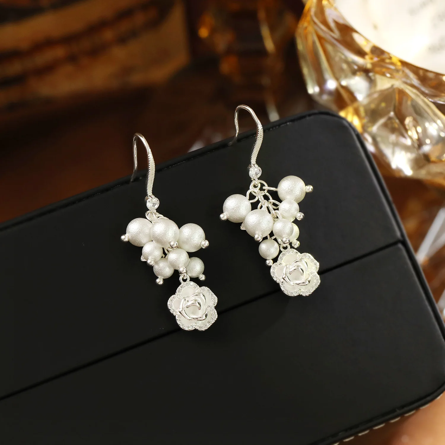 

Classic 925 Silver High Quality Summer Flower Elegant Zircon Pearl Fringed Personalized Fashion High Sense Women Earrings