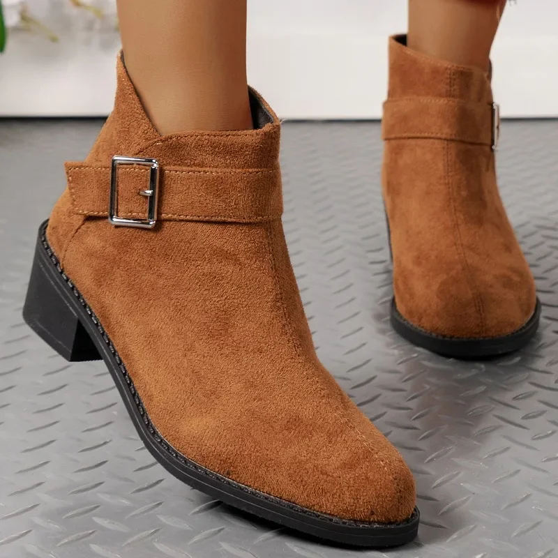 

Women's Single Boots New Mid-heel Pointed Beef Suede Buckle Fashion Boots Fashion Temperament Increase Short Boots