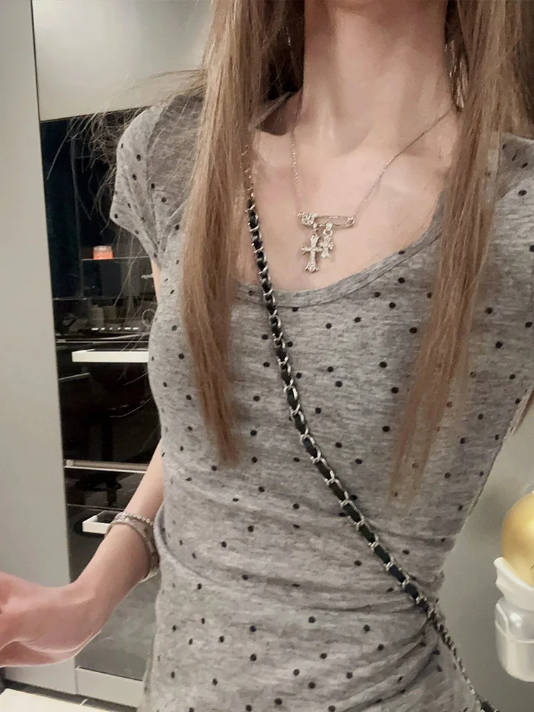 American Sle ort Sve U-Ne Polka Dot T-irt Women's Slim Fit Summer New Pure Desire ort Length Top for Ladies