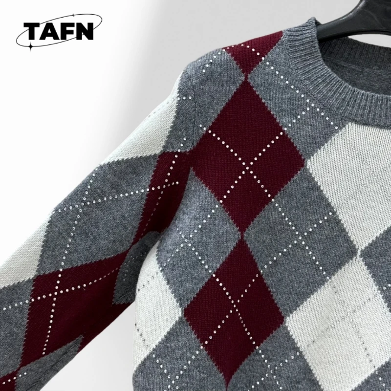 Ciepły, gruby sweter męski, stylowy i wygodny na zimę, przytulny i niezwykły design na zimne dni AI0306