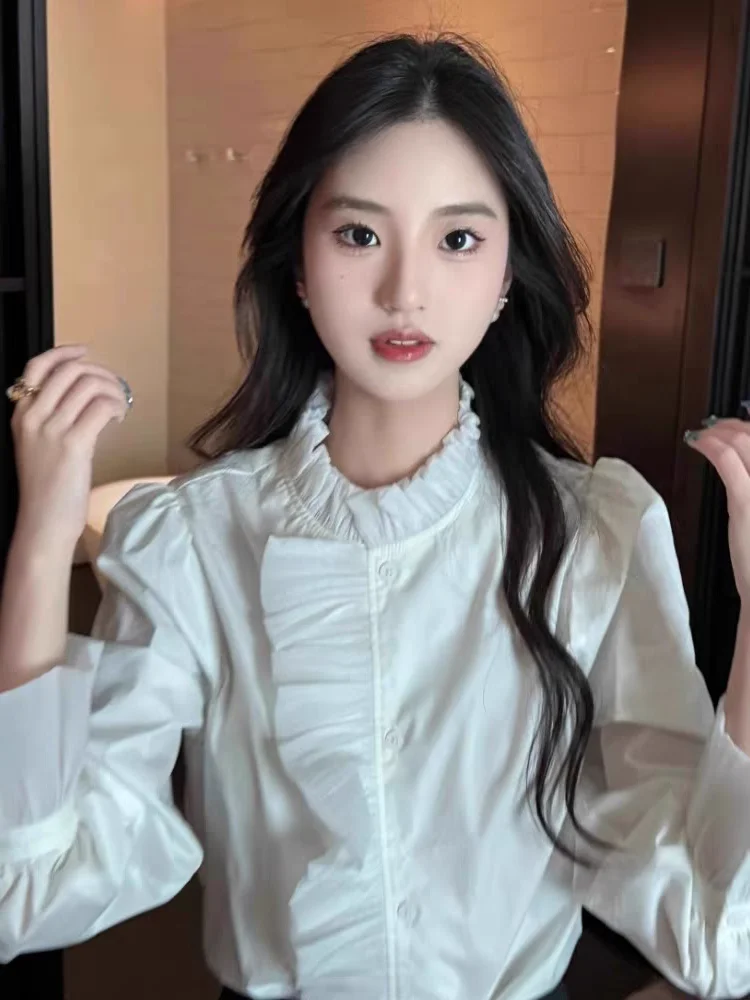 Herbst Weiß Stehkragen Pendler Hemd frauen Spitze Essbare Baum Pilz Bluse High-end-Top Damen Winter innere Shirts Neue