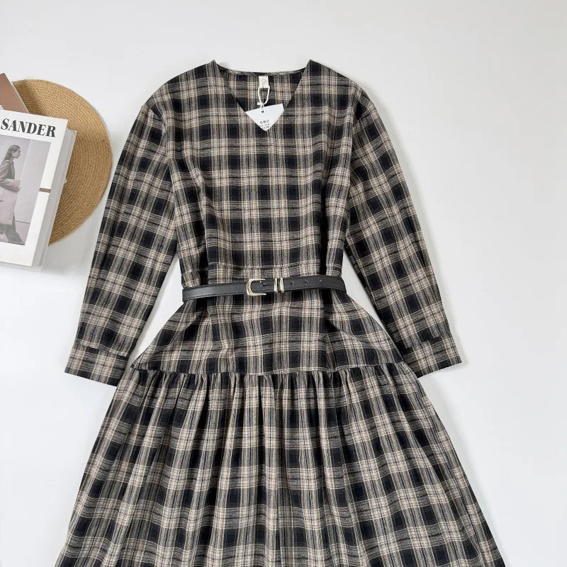 2025 nieuwe vintage vrouwelijke zomer geplooide v-hals geruite losse lange damesjurk streetwear retro lantaarn mouw knielange jurken