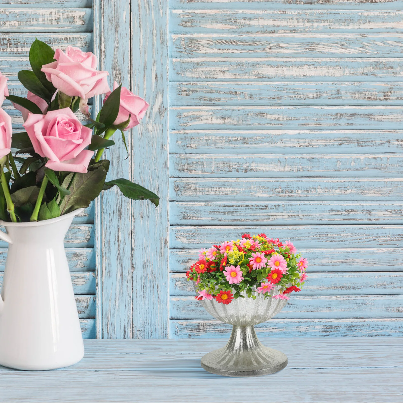 

Decorative Metal Vase Retro Iron Flowerpot for Floral Arrangements Tabletop Ornament Stylish Living Atmosphere