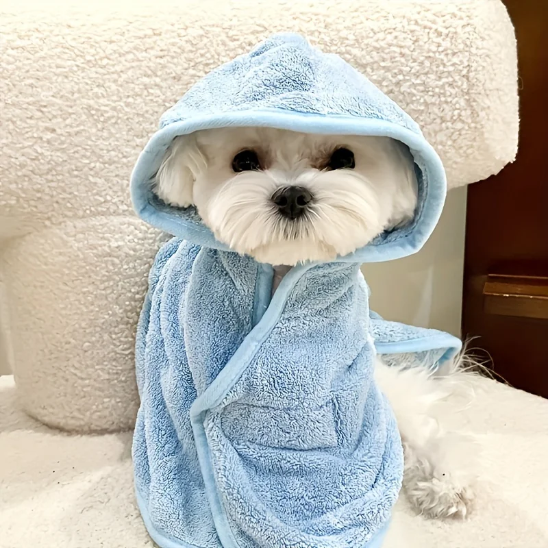 

Super absorbent cute pet bathrobes for small to medium-sized dogs and cats-quick to dry, with a safe velcro seal