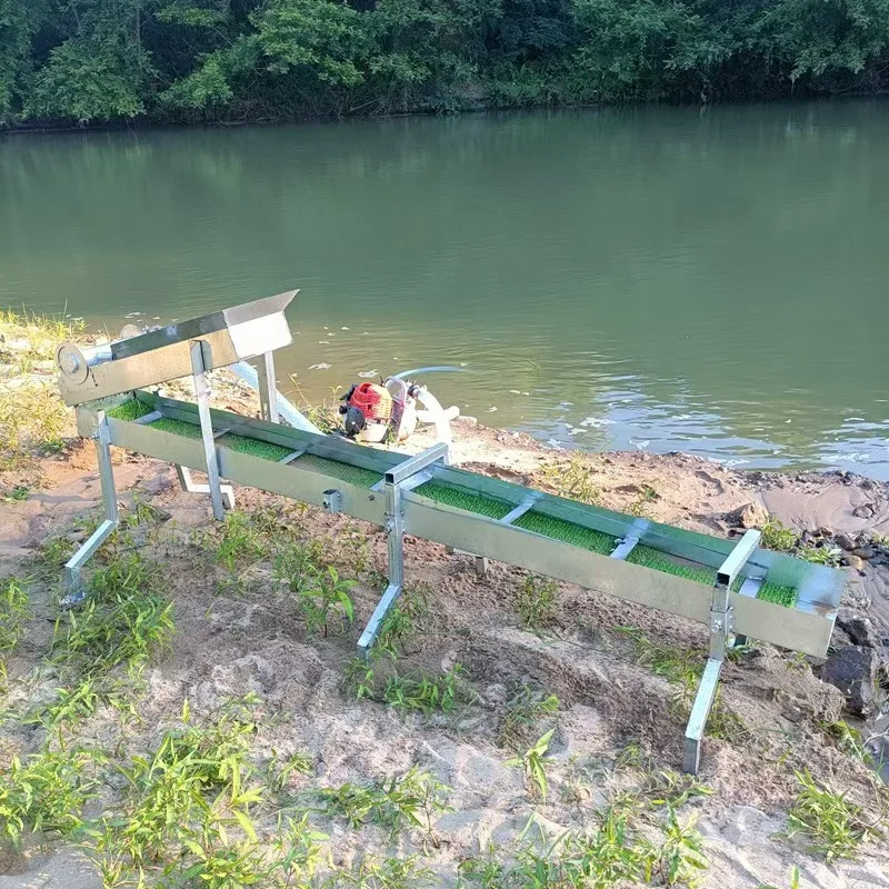 بيع المصنع مباشرة المنتقى صندوق سلويس صغير مع آلة غسل الذهب فاصل العشب المحمولة