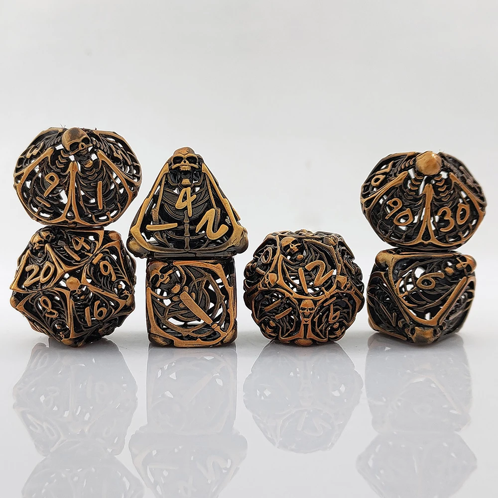 7Pcs/Set DND Hollow Copper Metal Dice Polyhedral D&D Dice D+D Used For Dungeon and Dragon Pathfinder Role Playing Game(RPG)/MTG